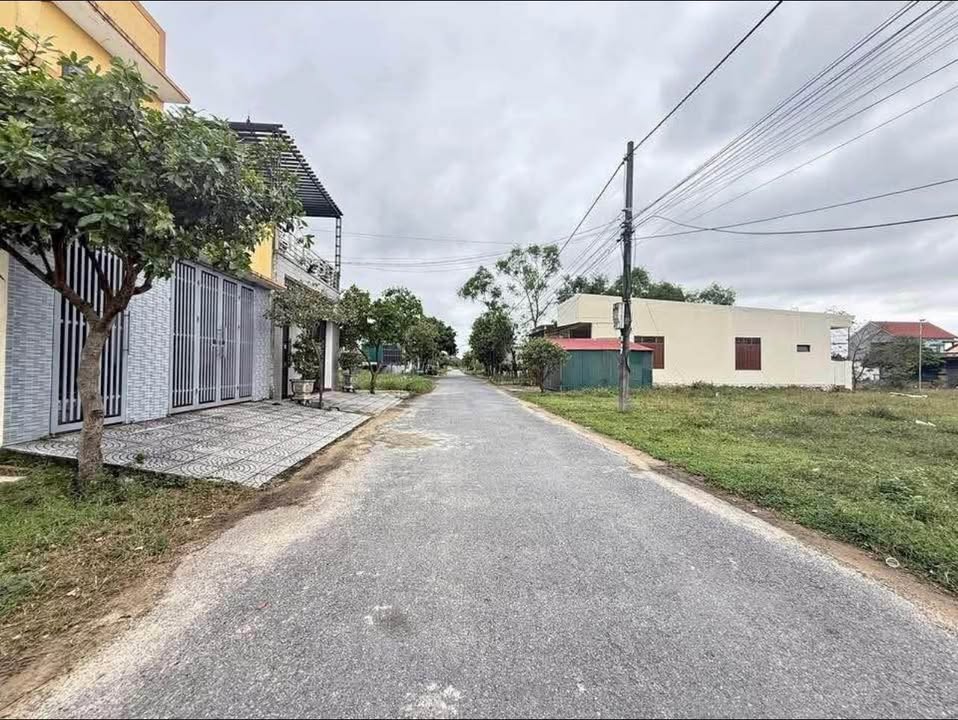 Đất nền Lộc Ninh, Đồng Hới 210m² chỉ 2.5xx - Vị trí đẹp, gần trung tâm!