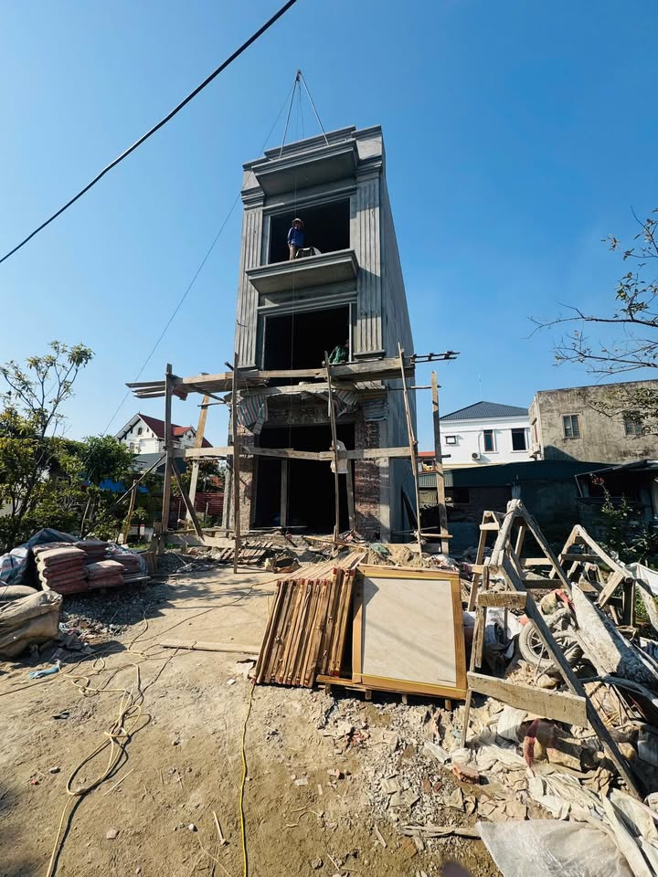 Nhà riêng Bắc Sơn, An Dương 91m² giá 3.2 tỷ - Không gian thoáng đãng, ô tô vào tận nhà!