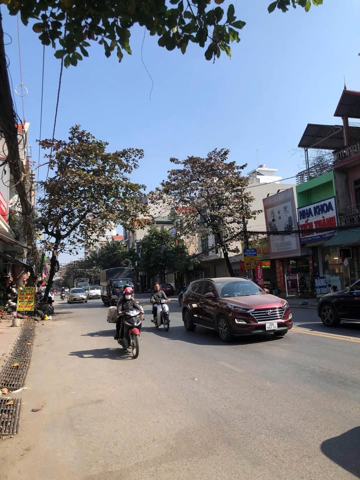 Đất mặt tiền kinh doanh phố Minh Khai Từ Sơn 120m² giá 12 tỷ - Cơ hội đầu tư hiếm có!