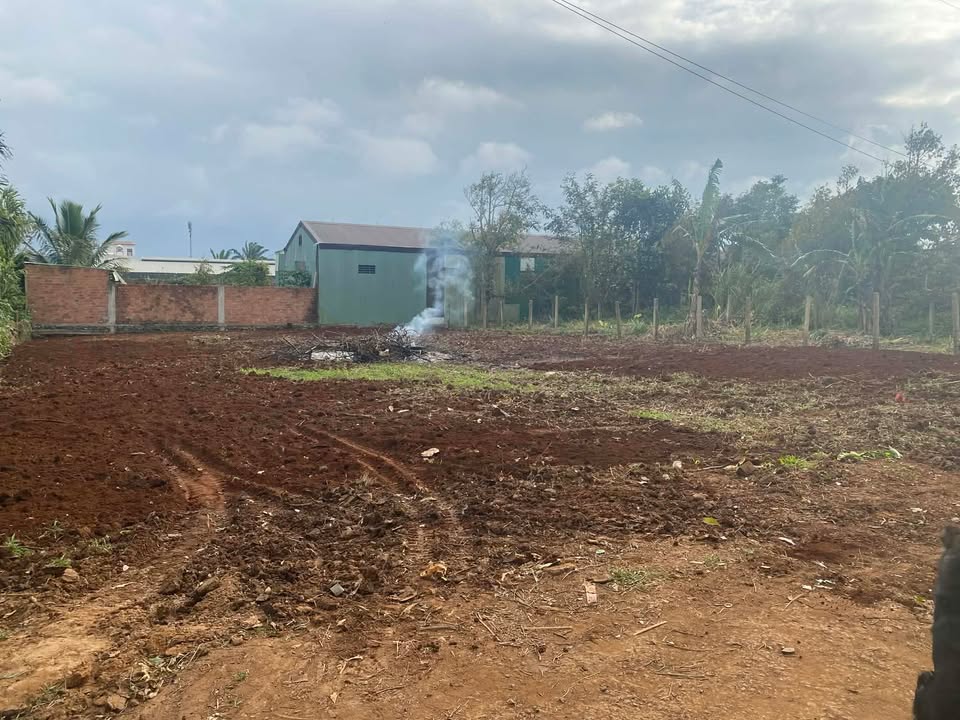 Lô đất thổ cư 720m² tại trung tâm Buôn Hồ - Đường Nguyễn Đức Cảnh, giá thỏa thuận!