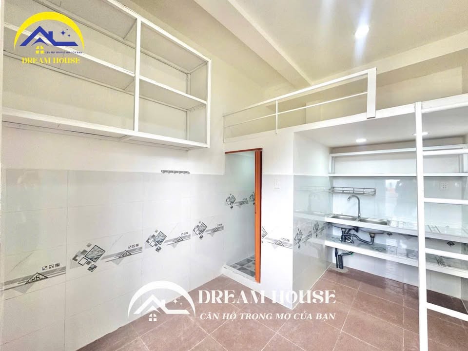 Căn hộ Duplex Nguyễn Sơn Tân Phú giá 3 triệu - Nội thất đầy đủ, ban công thoáng mát!