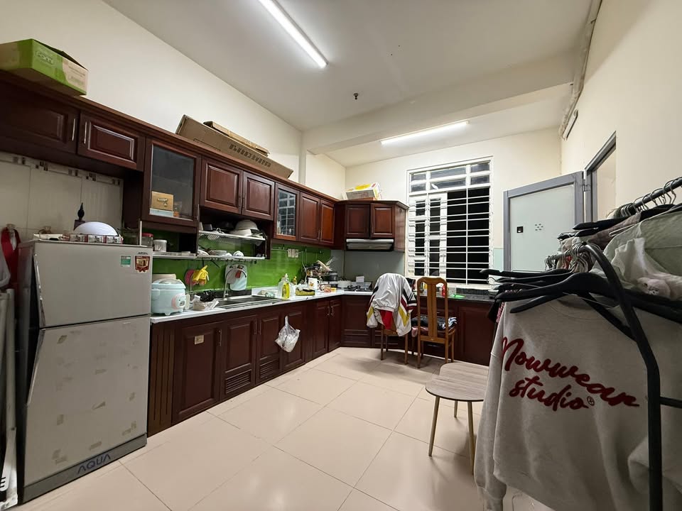 Căn hộ 2 phòng ngủ tại Etown Cộng Hòa 50m² - Ban công rộng thoáng mát!