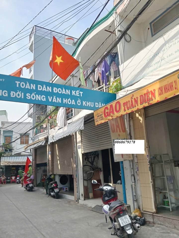Nhà mặt tiền đường Đỗ Nhuận, Tân Phú 35m² giá 8 triệu - Kinh doanh thuận lợi!
