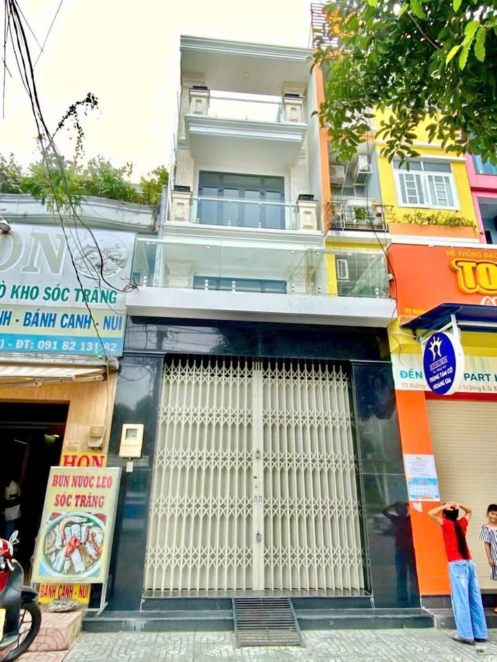 Nhà phố mặt tiền kinh doanh Đường Tên Lửa, Q. Bình Tân 103m² giá 33 triệu - Gần AeonMall!