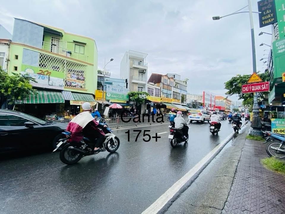 Nhà phố mặt tiền kinh doanh Dương Bá Trạc Quận 8 49.8m² giá 13.5 tỷ - Dòng tiền ổn định!