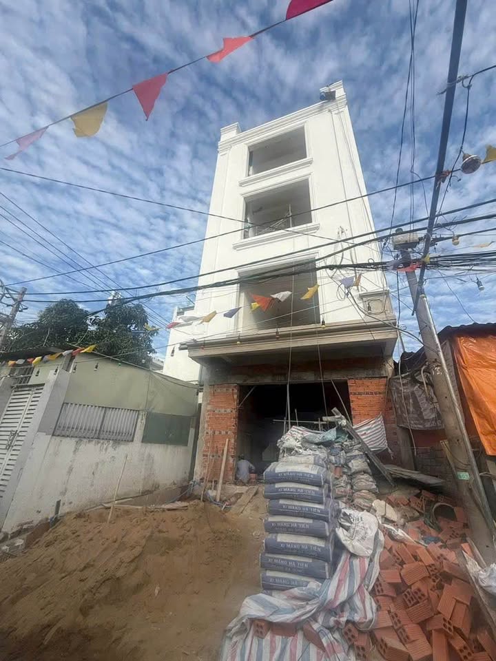 Căn hộ dịch vụ tại đường Tô Ngọc Vân, Thủ Đức 138m² giá 13.2 tỷ - Đầu tư sinh lời ngay!