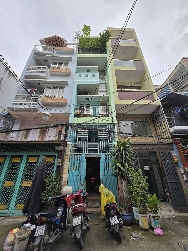 Nhà phố 5 tầng Quận 3 diên tích 33m² giá 7.69 tỷ - Vị trí đắc địa, tiềm năng sinh lời!