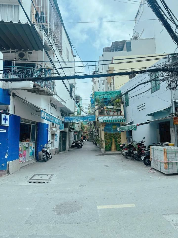 Nhà phố 234 Phan Văn Hân, Bình Thạnh 24m² giá 3.8 tỷ - Full nội thất cao cấp