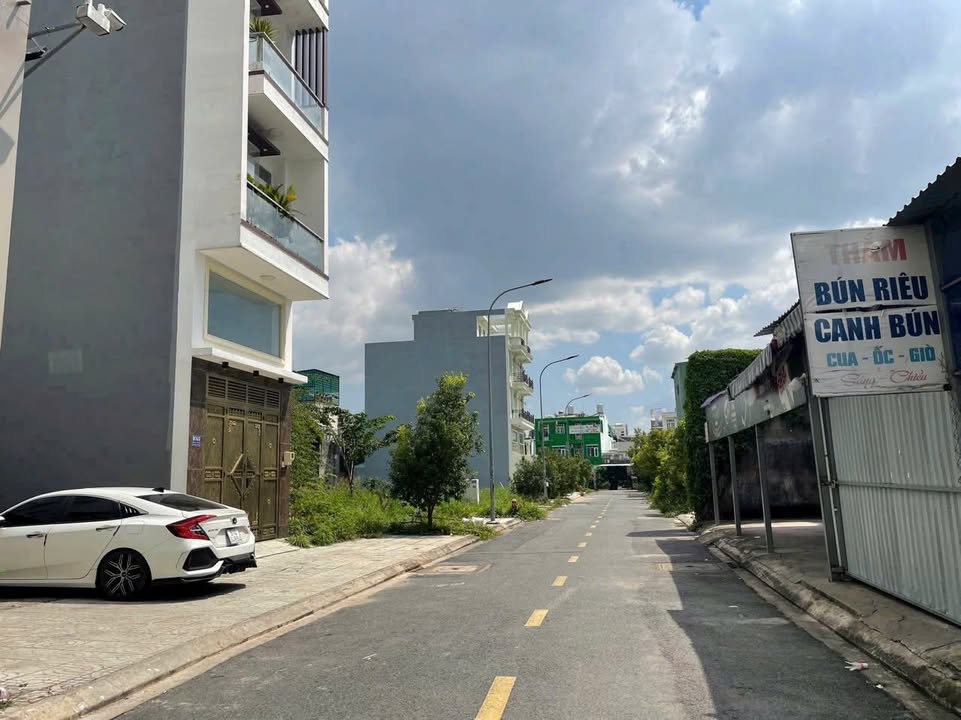 Đất nền Thạnh Lộc Quận 12 64m² giá 4.1 tỷ - Đầu tư sinh lời ngay!