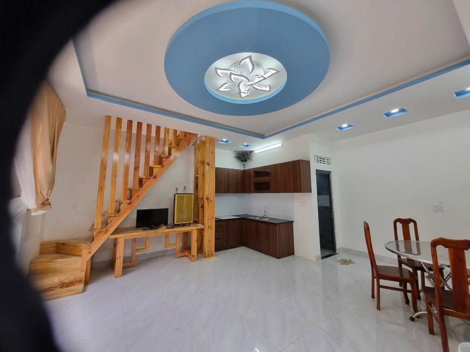 Nhà nguyên căn cho thuê P6 Đà Lạt 50m² giá 8 triệu - Full nội thất, thuận tiện di chuyển!