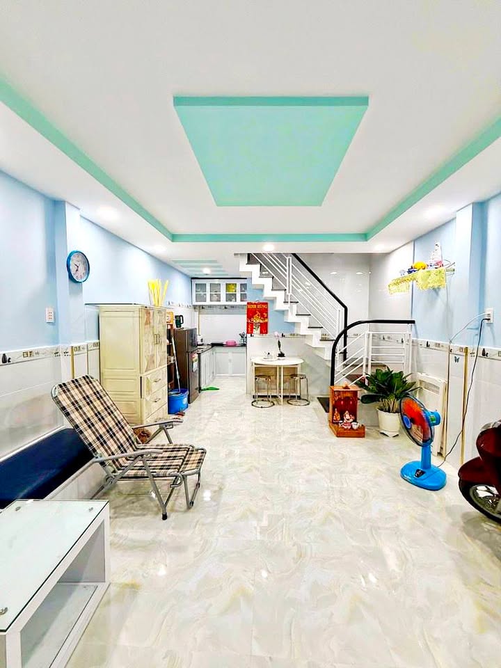 Nhà mới Tân Sơn Nhì 38m² giá 3.9 tỷ - Gần Aeon Mall, chính chủ!