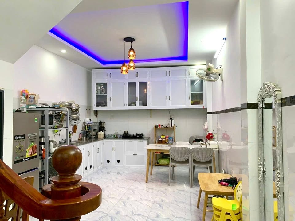 Nhà bán chính chủ tại Bùi Thị Xuân, Quy Nhơn 112m² giá 1.25 tỷ - An toàn và tiện nghi!