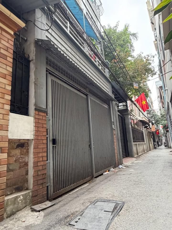 Nhà phố Tứ Liên, Tây Hồ 64m² giá 13 tỷ - Kinh doanh nhỏ, sổ đỏ đẹp!