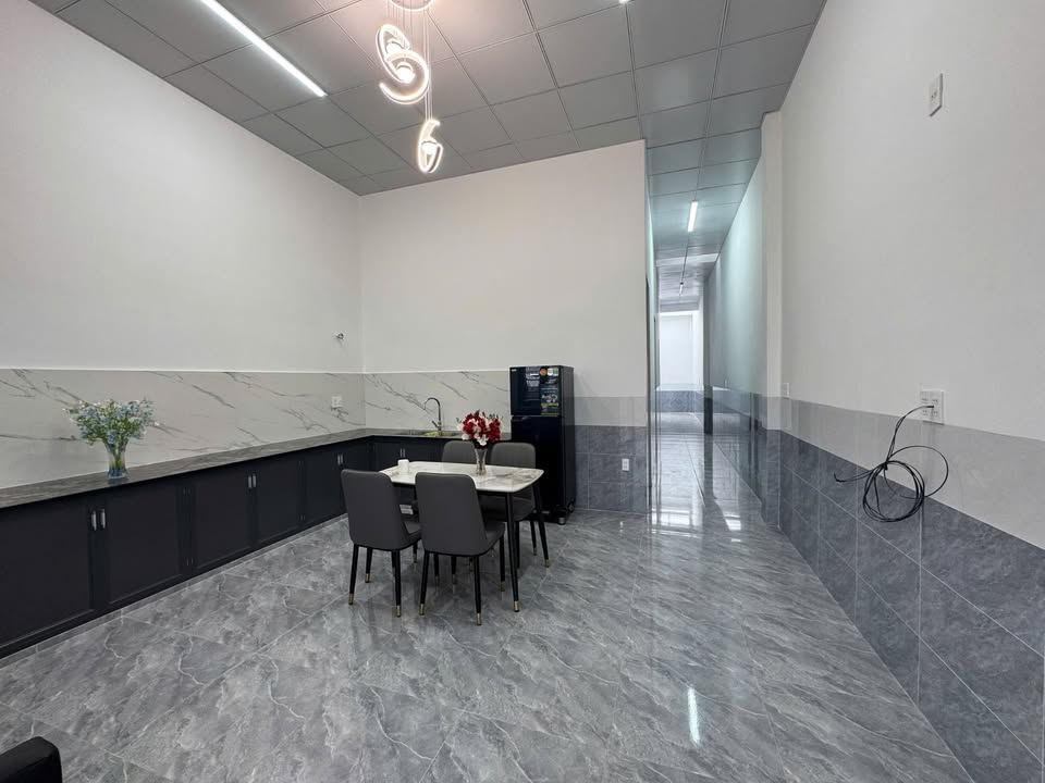 Nhà 3PN đường ô tô Liên Nghĩa 125m² giá 2 tỷ - Sẵn sàng vào ở ngay!