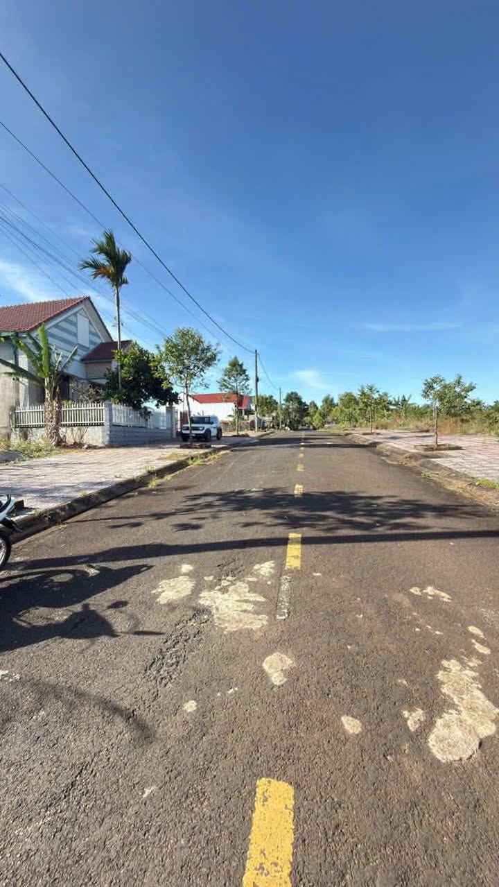 Đất tái định cư Đắk Nia Nghĩa Trung 240m² giá 2.45 tỷ - Pháp lý rõ ràng, xây dựng tự do!