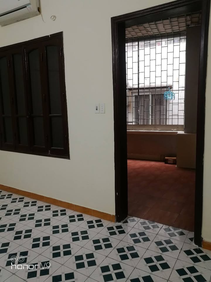 Nhà riêng cho thuê tại Ngõ Thông Phong, Đống Đa - 65m² chỉ 7 triệu/tháng