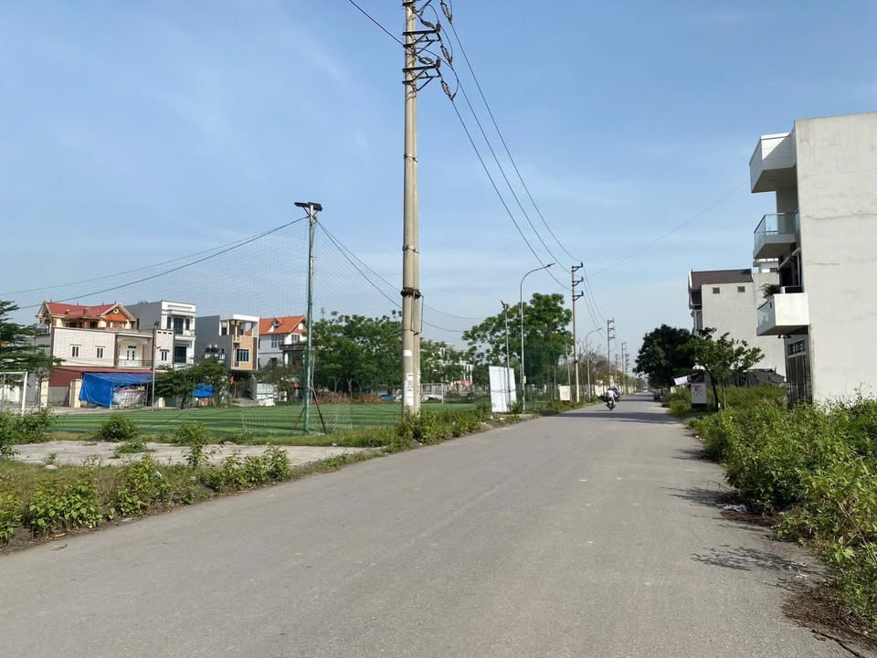 Đất nền bán gấp tại Trần Danh Tuyên, Đồng Sơn, Bắc Giang - Diện tích 84m², giá chỉ 4.xxx triệu!