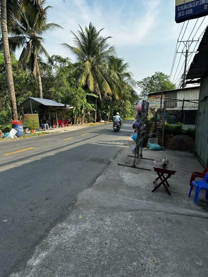 Nhà trọ mặt tiền Láng Le Bàu Cò, Bình Chánh 215m² giá 6.9 tỷ - Đầu tư sinh lời ngay!