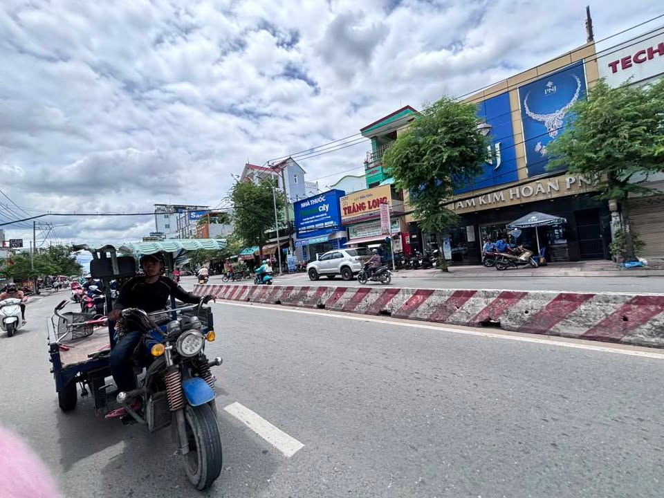 Mặt tiền kinh doanh Huỳnh Tấn Phát quận 7, diện tích 135m², nhỉnh 15 tỷ - Đầu tư sinh lời ngay!