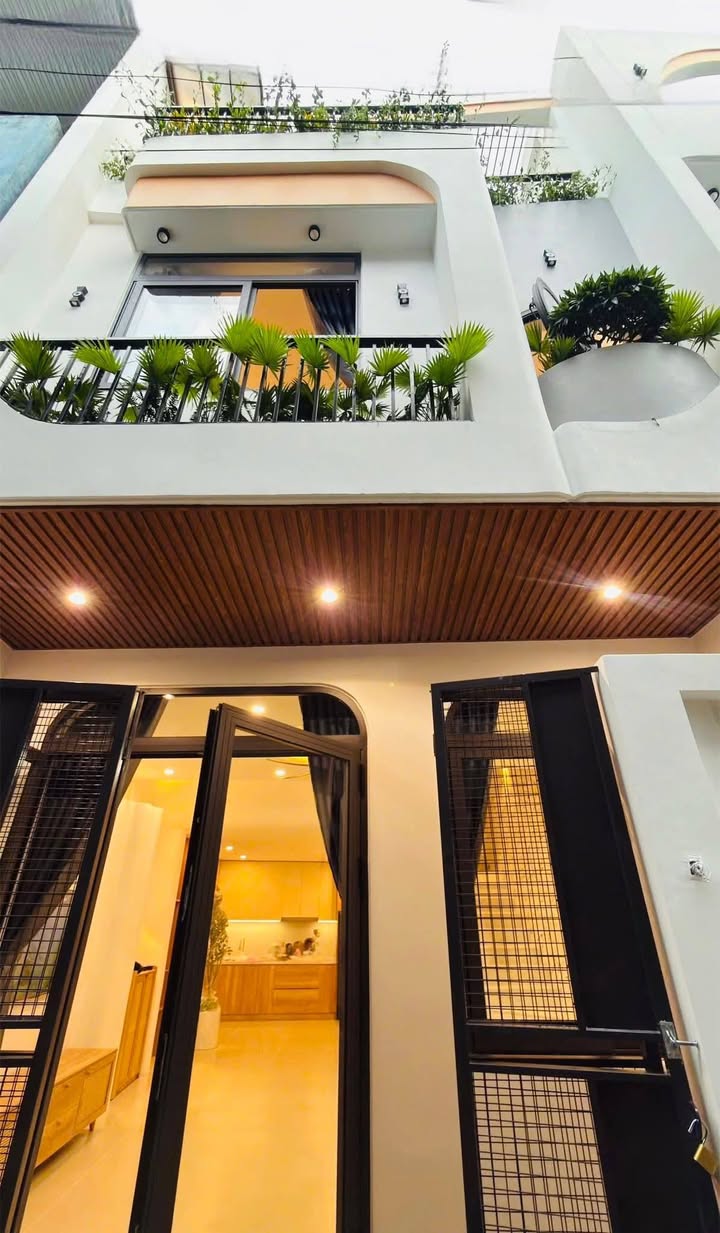 Nhà 3 tầng đường Dũng Sĩ Thanh Khê 53m² giá 4.95 tỷ - Đầy đủ nội thất phong cách Bắc Âu