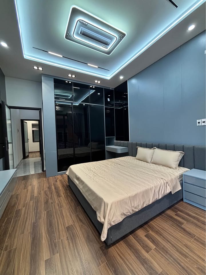 Nhà riêng Trần Khát Chân, quận Hai Bà Trưng, 50m² - Ngõ rộng, thoáng đãng, tiện nghi!