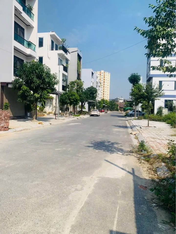 Đất nền Phú Sơn, Thanh Hóa 70m² giá 4.1 tỷ - Sổ đỏ chính chủ, bao lỗi!