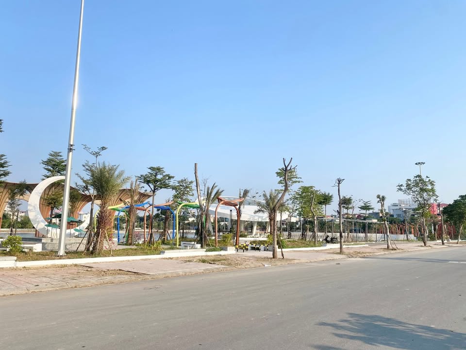 Đất Lk TDC Ngọc Thụy 90m² giá 24 tỷ - Vị trí đắc địa, cơ hội đầu tư hiếm có!