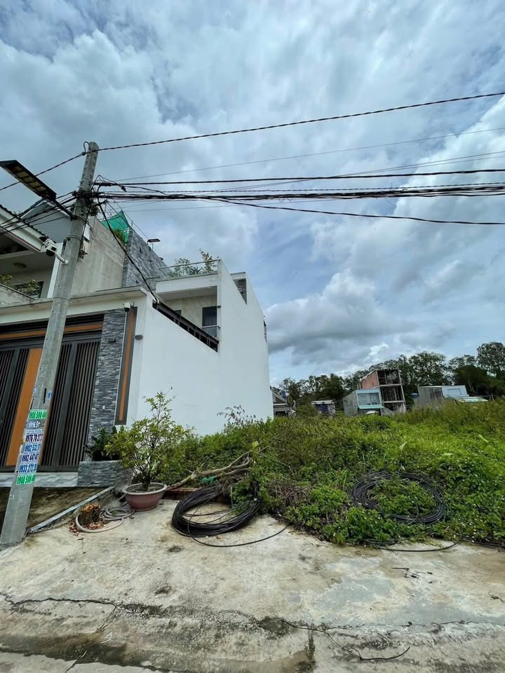 Đất nền Khu dân cư Tân Đức, Long An 187m² giá 3.45 tỷ - Đầu tư sinh lời hấp dẫn!