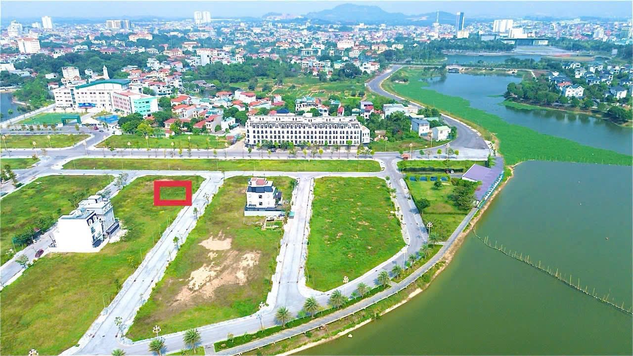 Townhouse BTSL Bắc Đầm Vạc 200m² giá 5.19 tỷ - Sổ hồng chính chủ, vị trí đẹp!