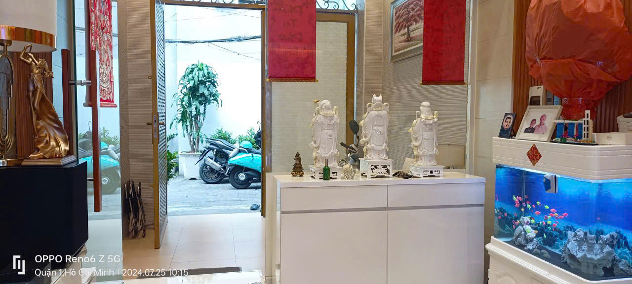 FrontHouse Nguyễn Trãi Quận 1 126m² giá 25 tỷ - Đầu tư sinh lời hiếm có!