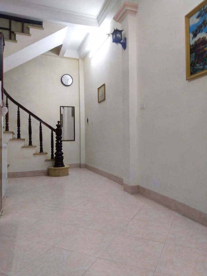 Nhà riêng cho thuê tại ngõ 362-364 Giải Phóng 30m² giá 9 triệu - Nội thất đầy đủ, vào ở ngay!