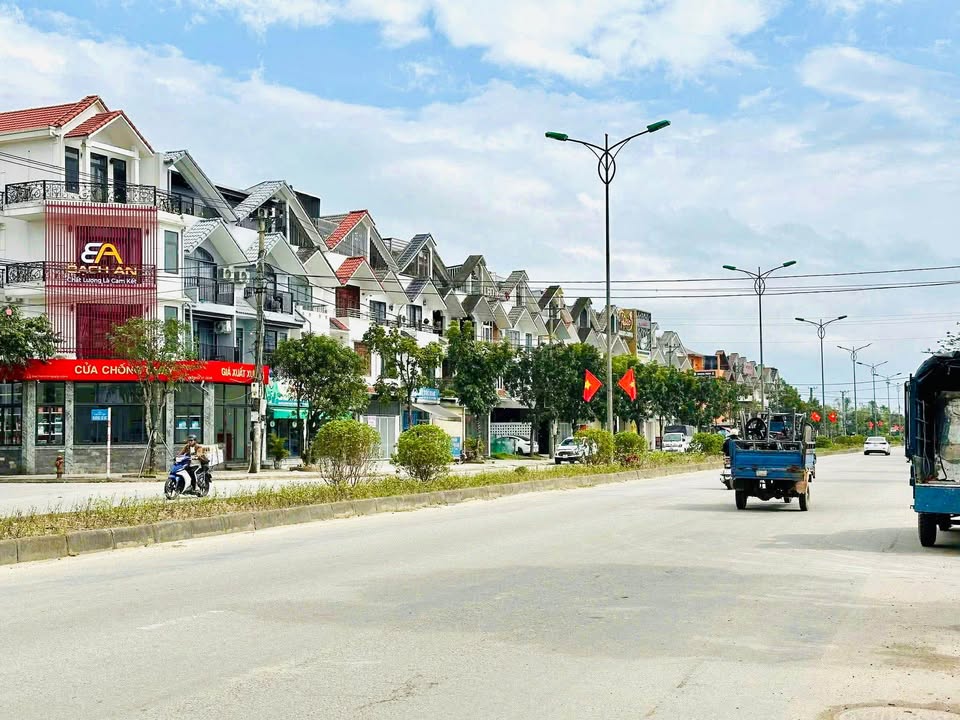 Nhà 4 tầng mặt tiền Tỉnh Lộ 10, Phú Mỹ Thượng, 120,5m² giá 7,xx tỷ - Cơ hội kinh doanh tuyệt vời!