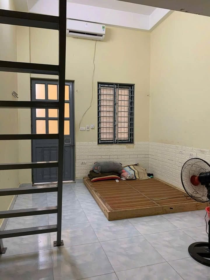 Căn hộ CCMN Ngõ 88 Bờ Hồ Đền Lừ 20m² giá 3.5 triệu - Đầy đủ tiện nghi, sẵn sàng vào ở!