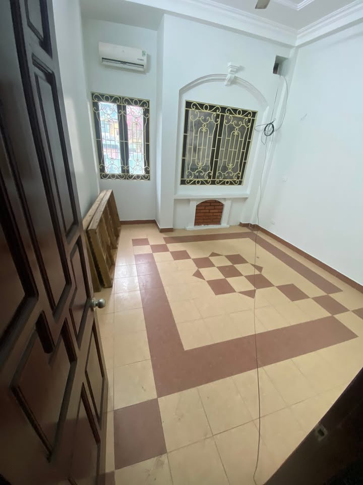 Nhà cho thuê Bạch Mai, Hai Bà Trưng 42m² giá 12 triệu - Phù hợp cho gia đình!