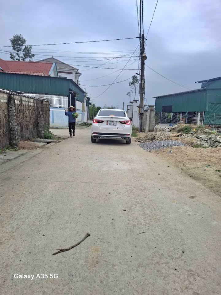 Đất Nghi Trung, Nghi Lộc 93m² giá 1.3 tỷ - Đường rộng 7m, dân cư đông đúc!