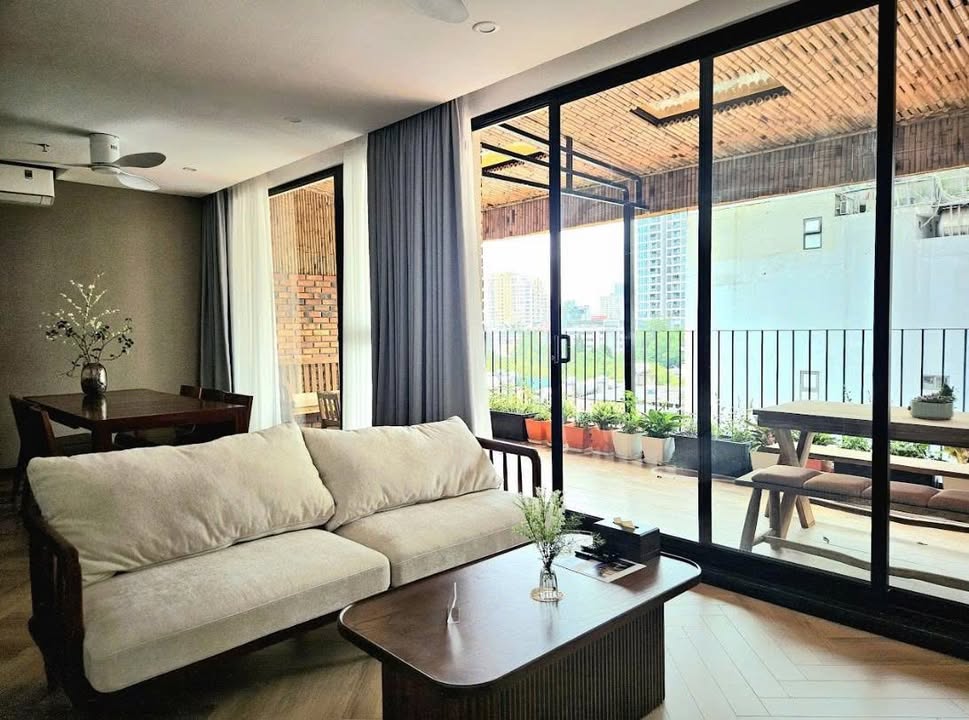 Penthouse 2PN cao cấp cho thuê tại Liễu Giai, Ba Đình - Không gian sang trọng, giá cực hấp dẫn!