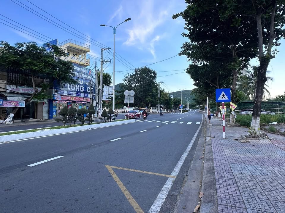 Đất mặt tiền Phạm Văn Đồng 166,8m² giá 23 tỷ - Cơ hội đầu tư sinh lời!