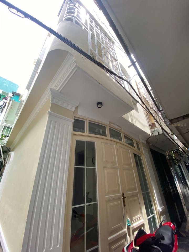 Nhà phố Bình Thạnh 17m² giá 4.2 tỷ - Mặt tiền chợ Cây Thị cực hiếm!