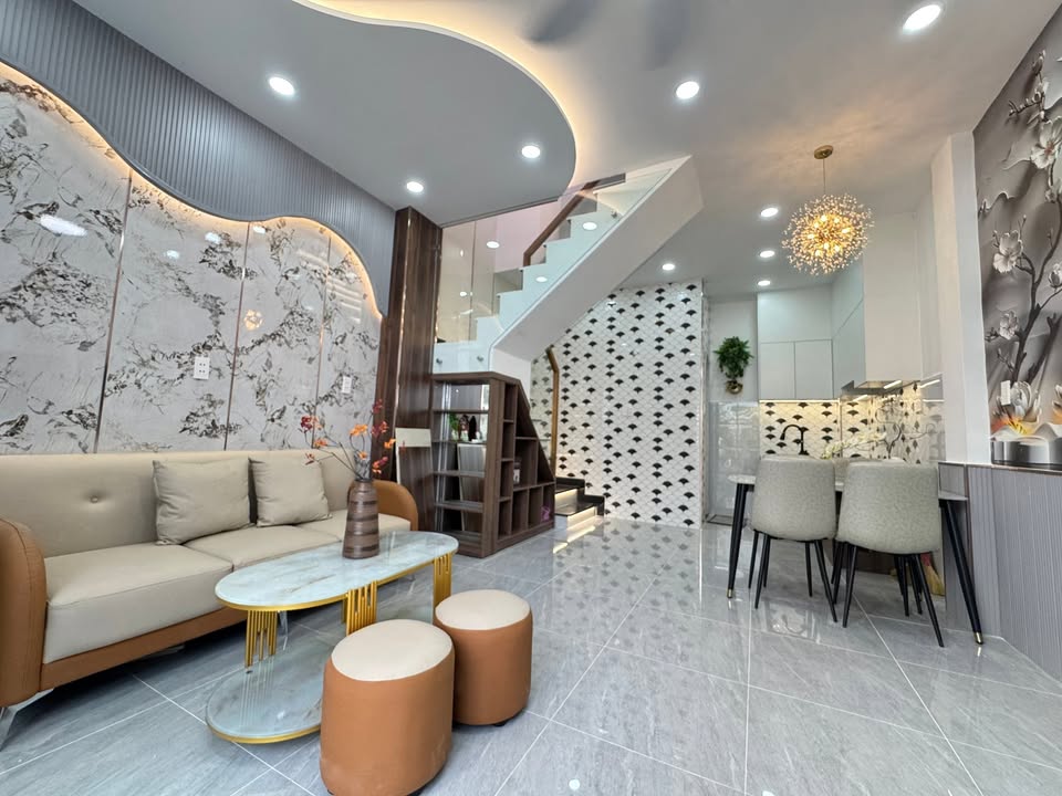 Nhà 2 tầng Gò Vấp 29.35m² giá 4.35 tỷ - Khu dân trí cao, nội thất đầy đủ!