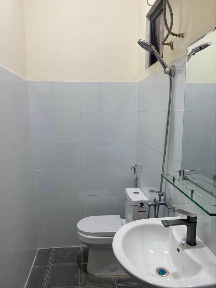 Căn hộ cho thuê Đường Phan Chu Trinh, Đà Lạt 50m² - Nhà mới hoàn thiện, thoáng đẹp!