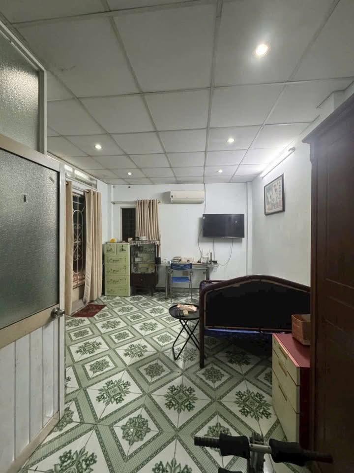 Nhà hẻm Bùi Quang Là, Gò Vấp 21m² giá 2.39 tỷ - Góc hai mặt hẻm thoáng mát!