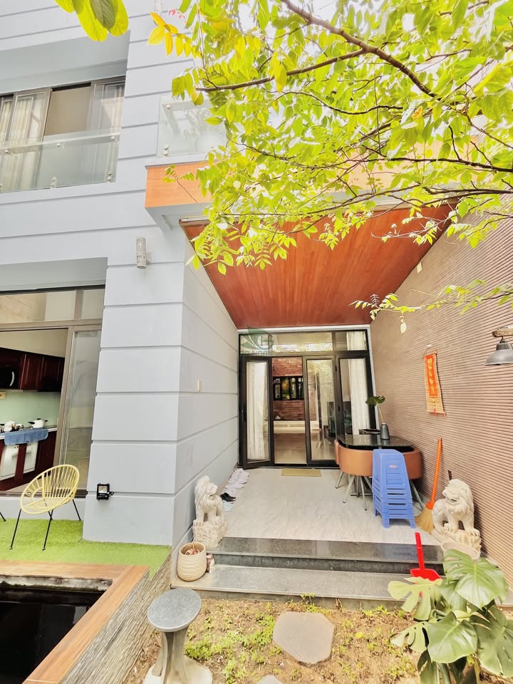 Biệt thự sân vườn Phước Hoà 300m² giá 32 triệu - Sẵn sàng vào ở ngay!