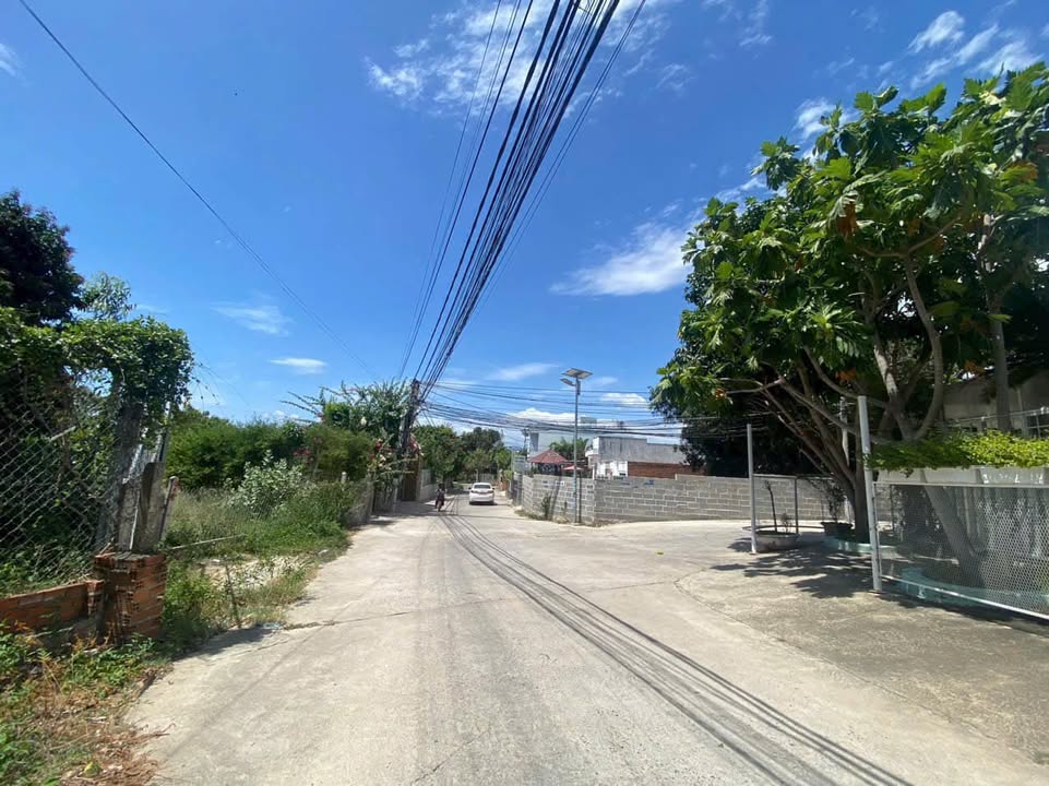 Đất nền Cam Lộc, Cam Ranh 116m² giá 1.5 tỷ - Đường ô tô tải, dân cư đông đúc!