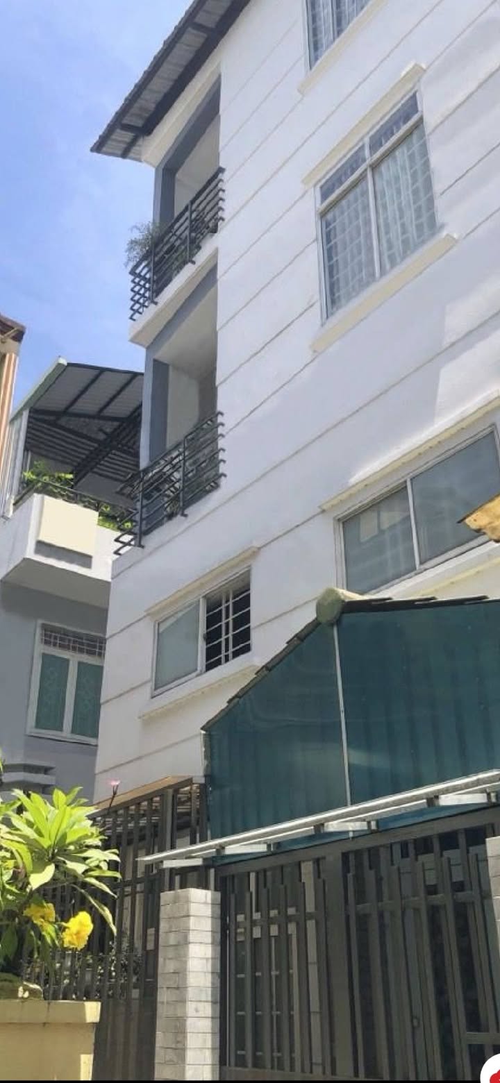 Nhà riêng quận 4 - Hẻm Đoàn Văn Bơ 45m² giá 7 tỷ - Dòng tiền ổn định hàng tháng!