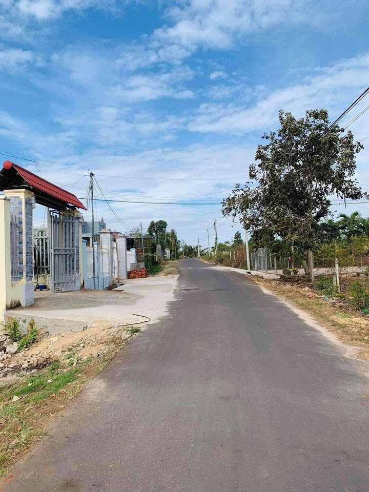 Đất ở Đá Bạc, Châu Đức 300m² giá 999 triệu - Sổ riêng chính chủ!