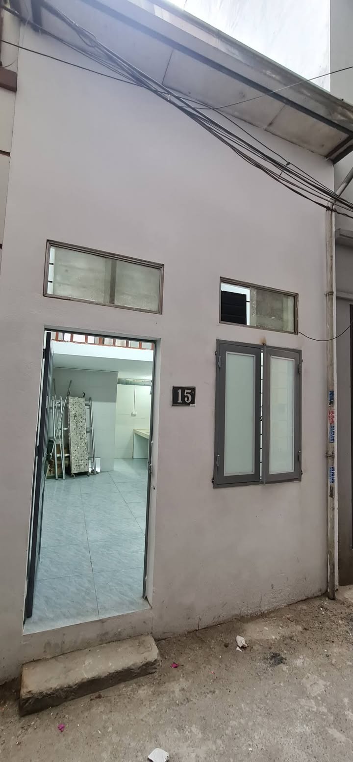 Nhà cấp 4 riêng biệt tại La Khê 20m² giá 4 triệu - Tiện nghi đầy đủ, chỉ việc vào ở!