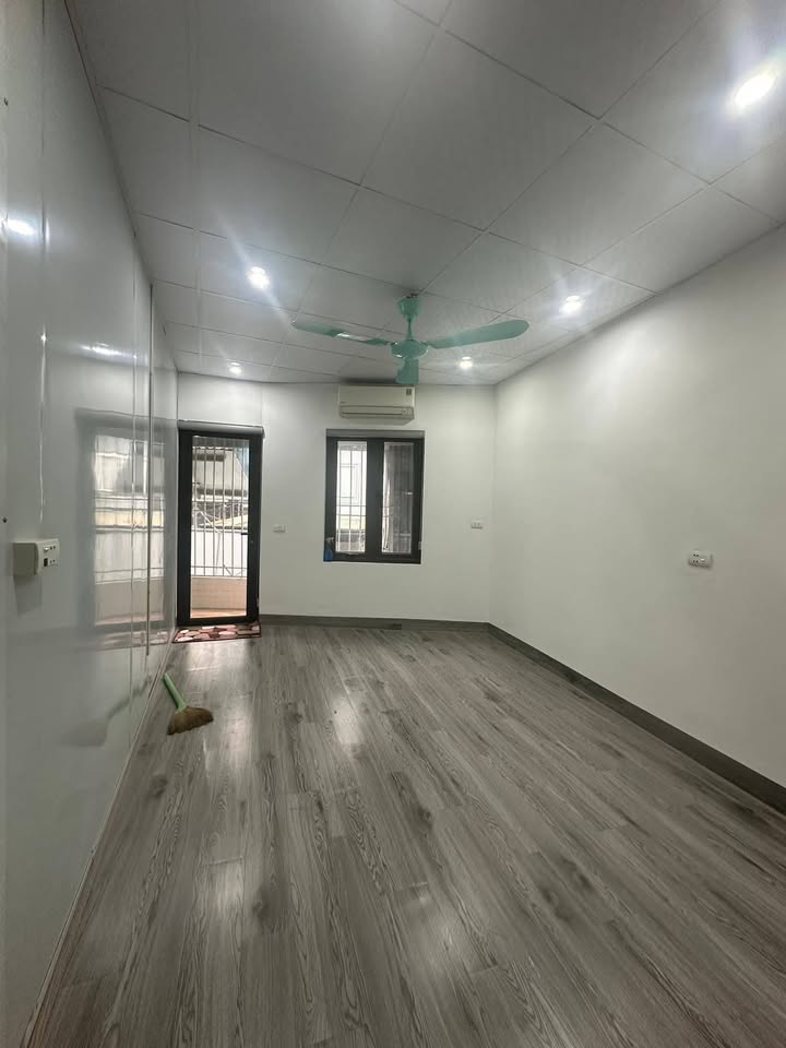 Cửa hàng cho thuê tại Nguyễn Xiển 46m² giá chỉ 13 triệu - Lợi nhuận cao từ việc kinh doanh!