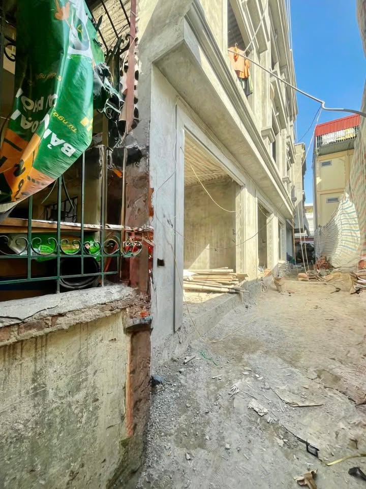 Nhà 3 tầng mặt đường An Đà, Đông Khê, Hải Phòng 41m² giá 3.35 tỷ - Sẵn sàng vào ở!