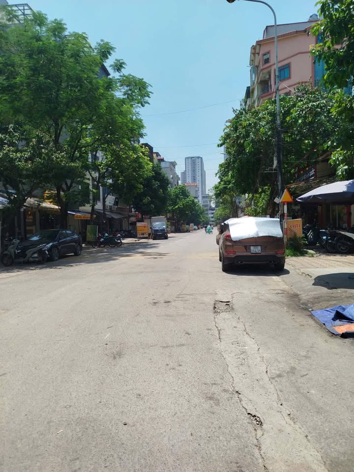 Nhà đẹp Phú Diễn 45m² giá 13 tỷ - Phân lô ô tô tránh, thang máy hiện đại!