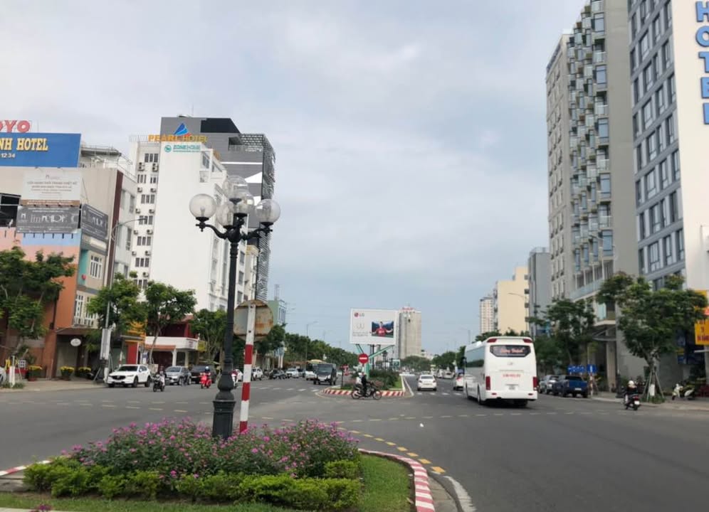 Apartment lô góc Võ Văn Kiệt Đà Nẵng 121m² giá 23 tỷ - Gần biển Mỹ Khê chỉ 500m!